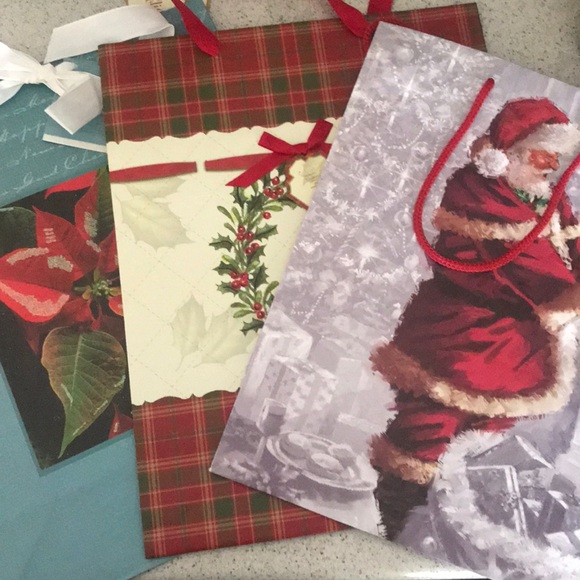 45 Gift bags! - Picture 15 of 16